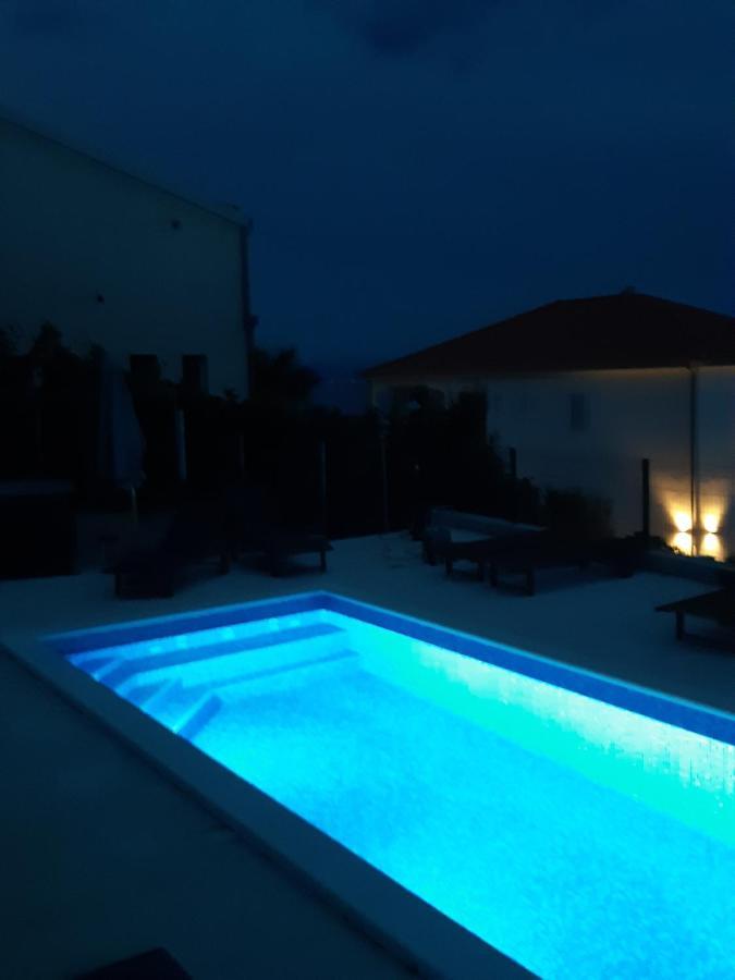 Apartment Lizzi. Trogir Exterior foto